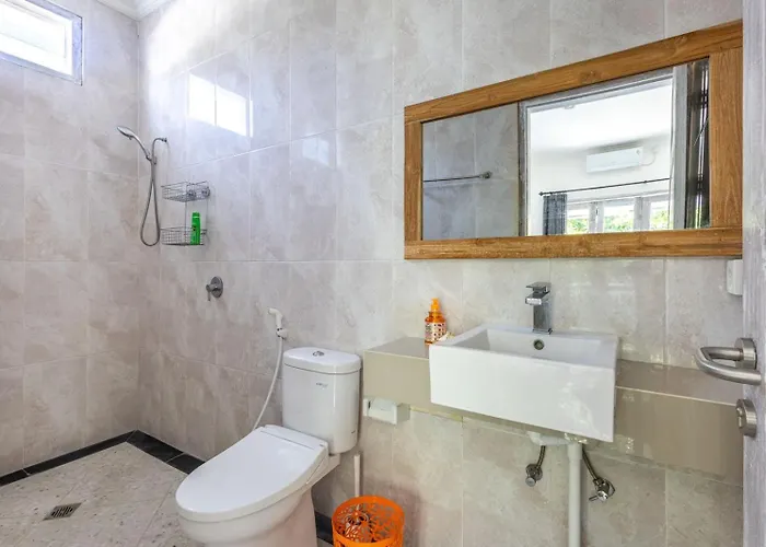 Chunga-changa Double Six Villa *